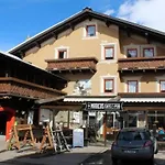 Casa Marcos N 33 *